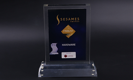 為什么說有機玻璃展示架具有廣告宣傳的效果？